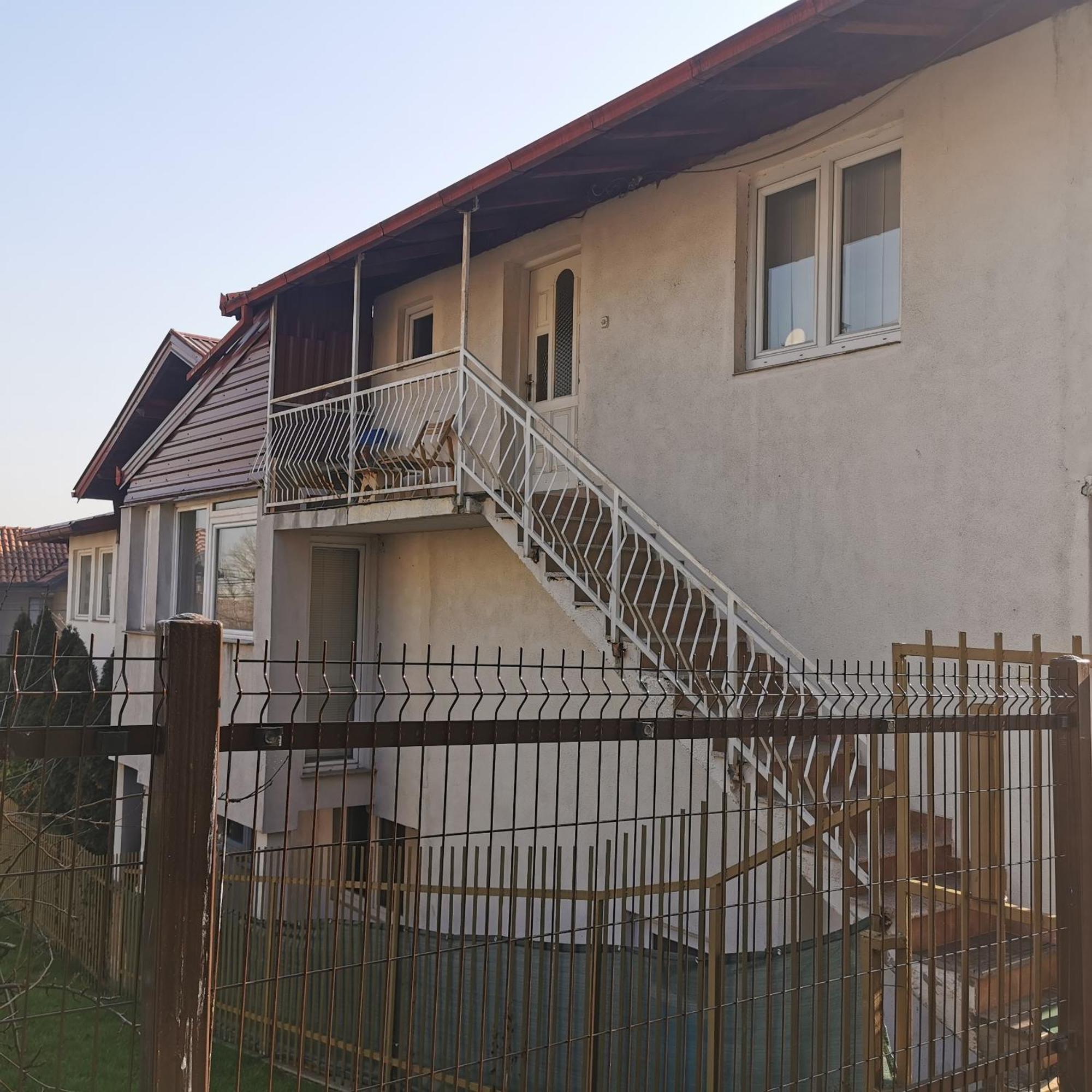 White Apartment Sarajevo - Free Parking Exteriör bild